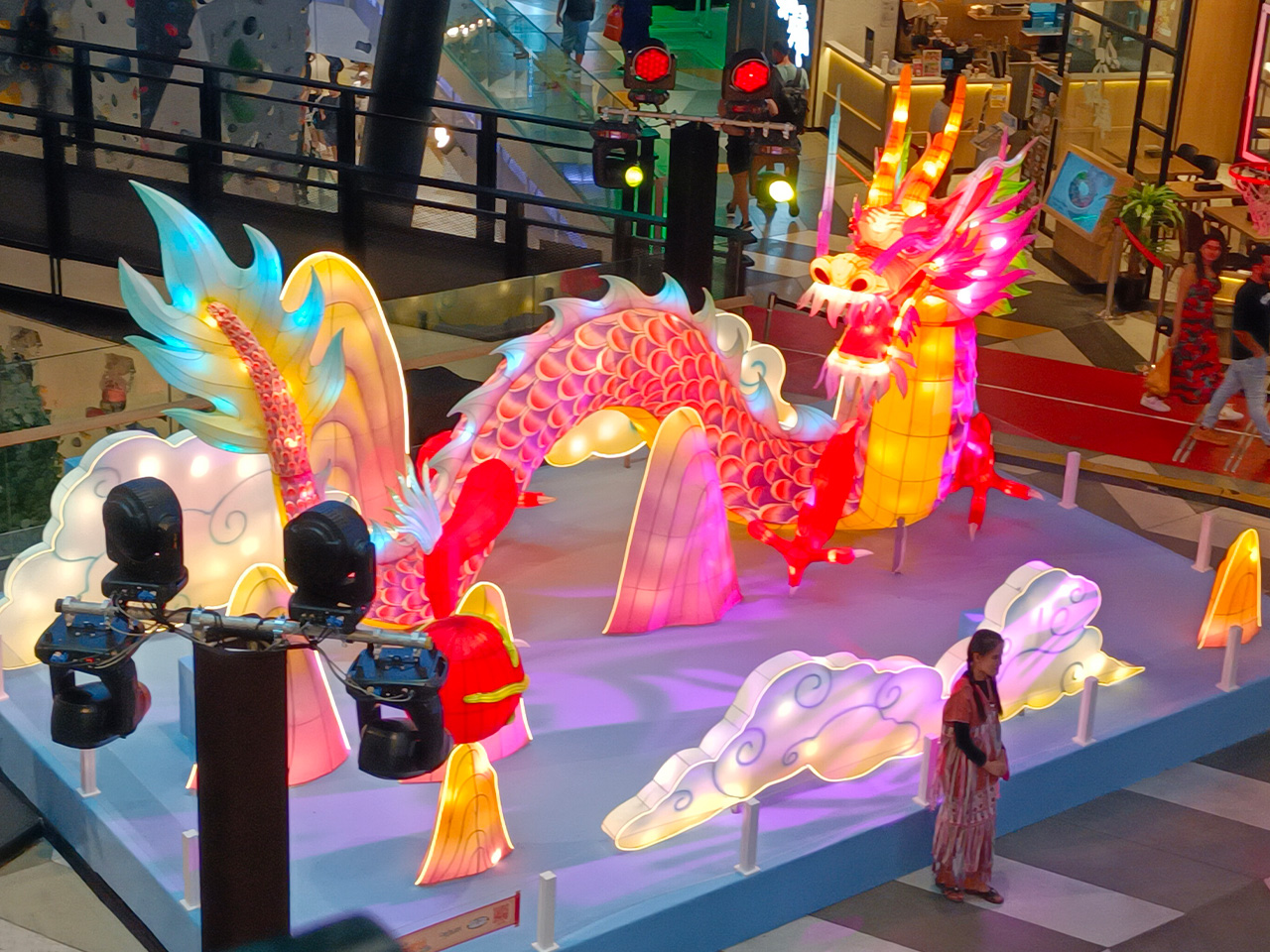 Funan CNY dragon decoration 2