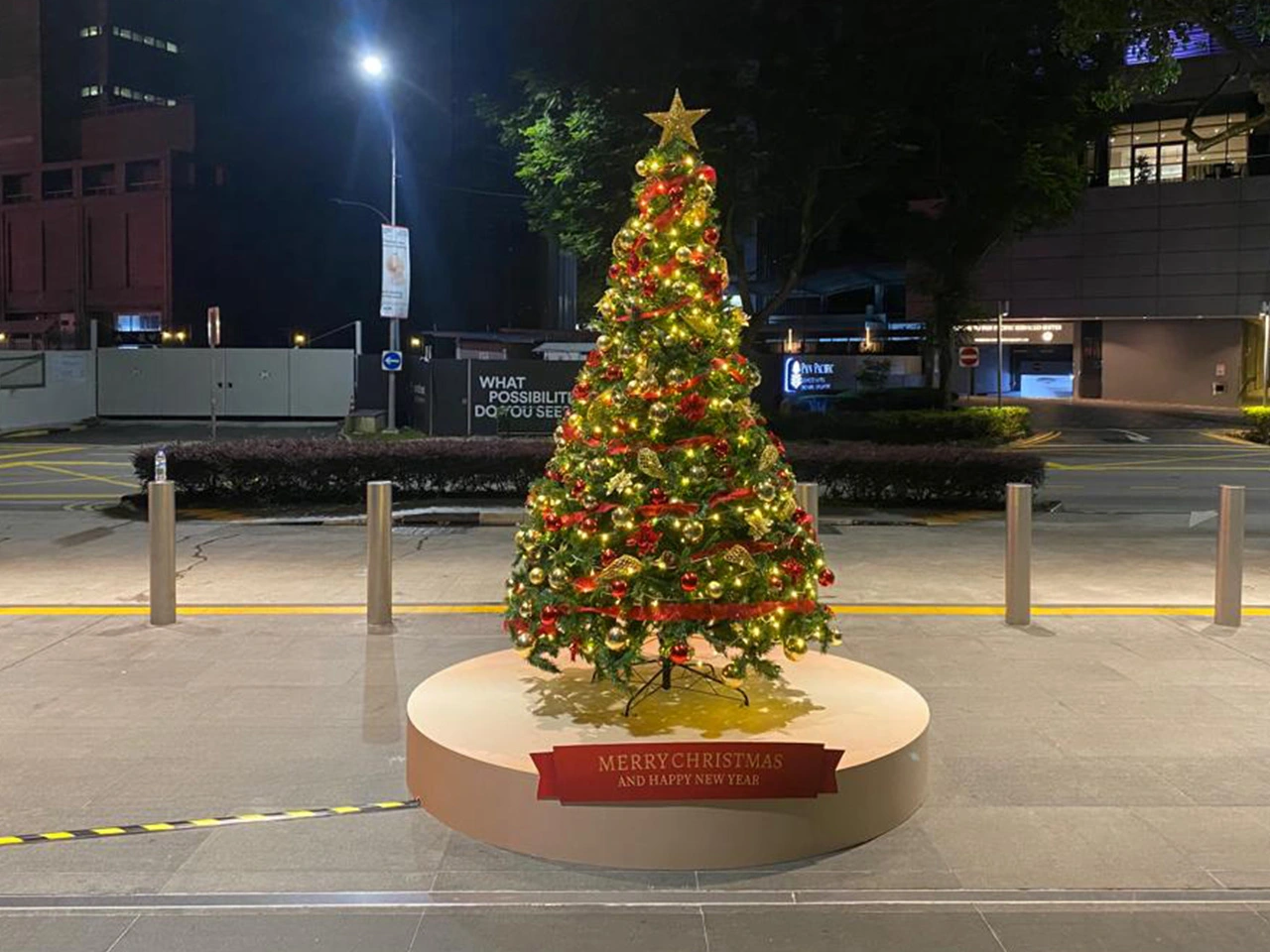 commercial festive decorations 2