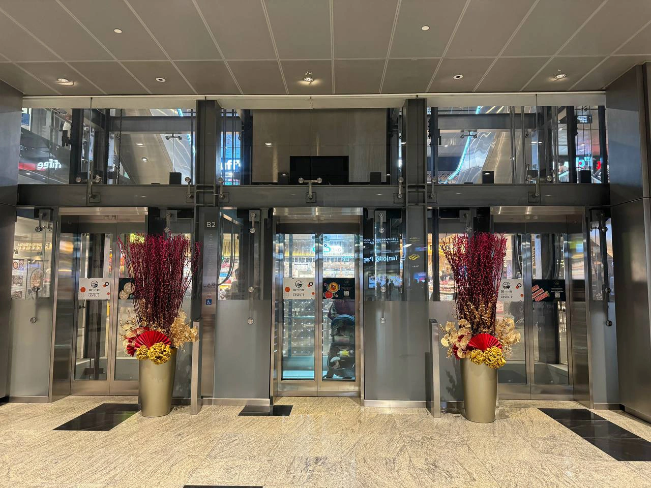 commercial festive decorations 6
